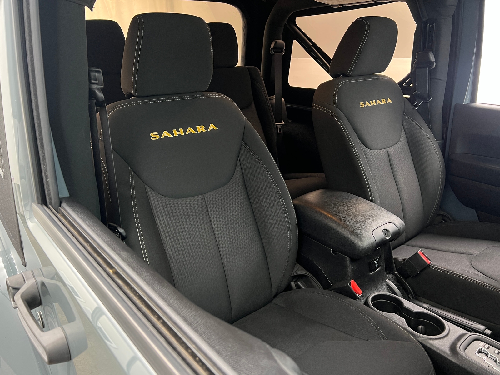 Thumbnail: 2015 Jeep Wrangler - 2