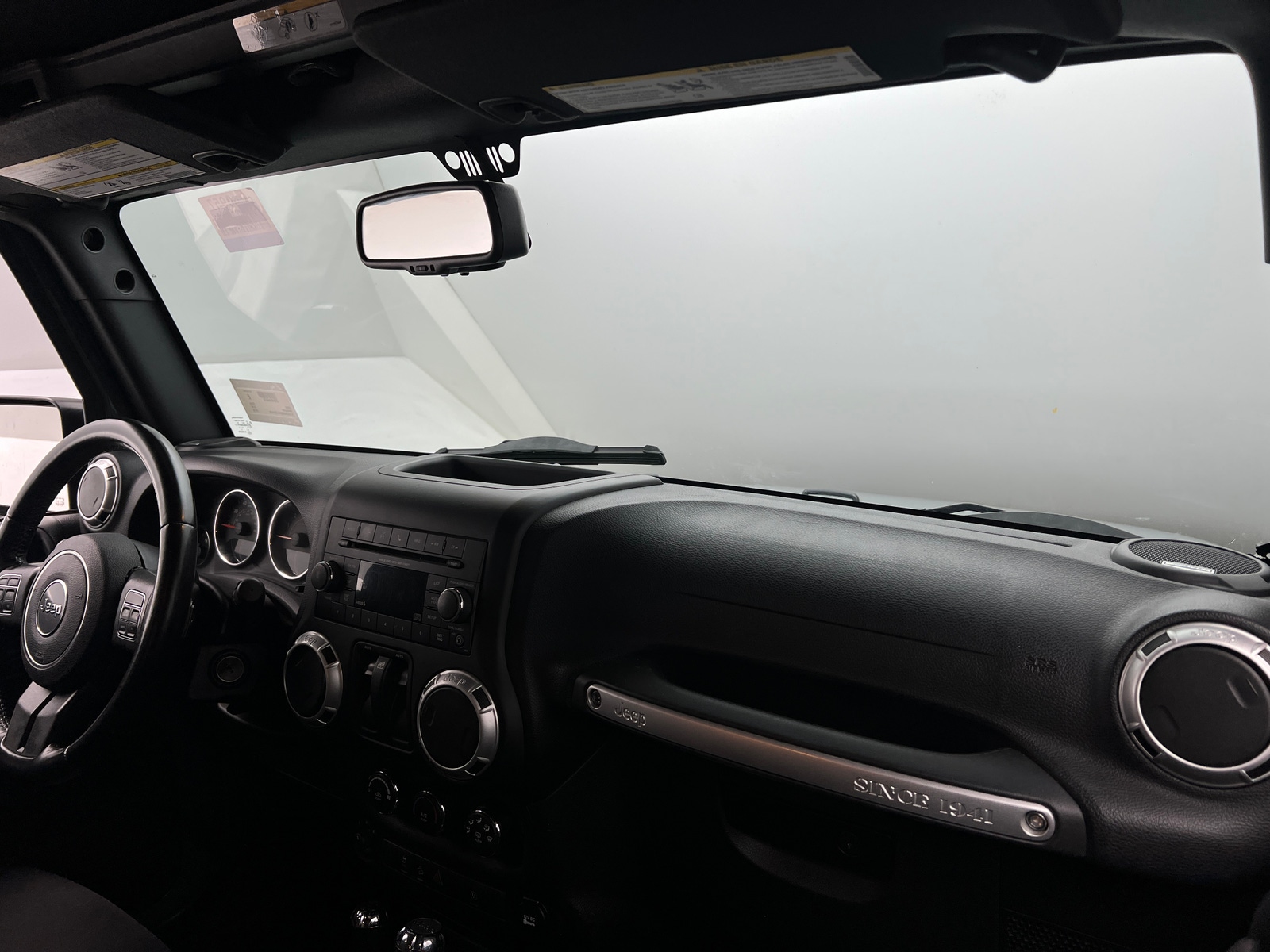 Thumbnail: 2015 Jeep Wrangler - 3