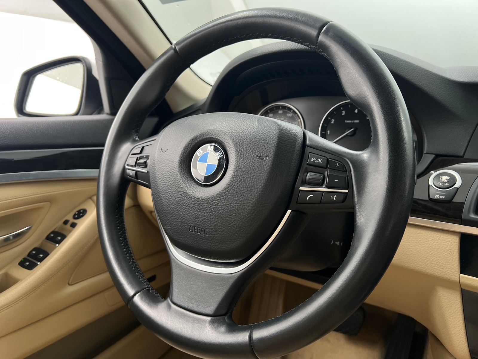 Thumbnail: 2015 BMW 5 Series - 4