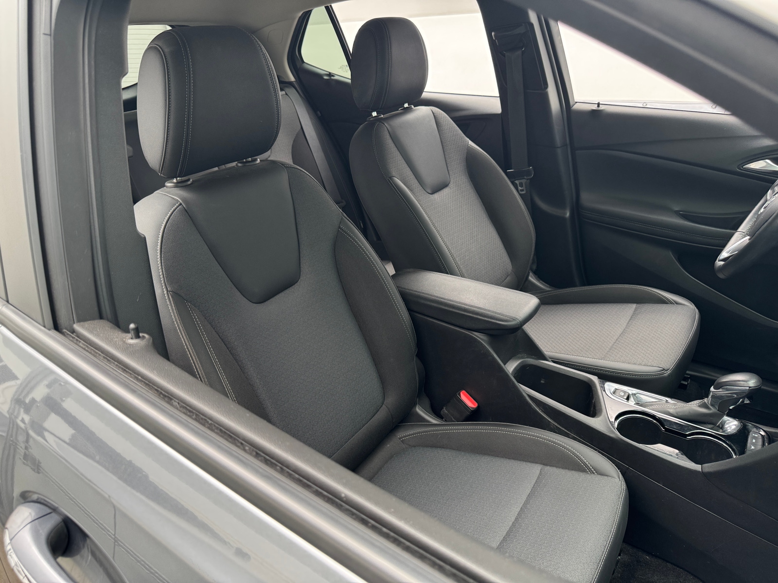 Thumbnail: 2022 Buick Encore GX - 2