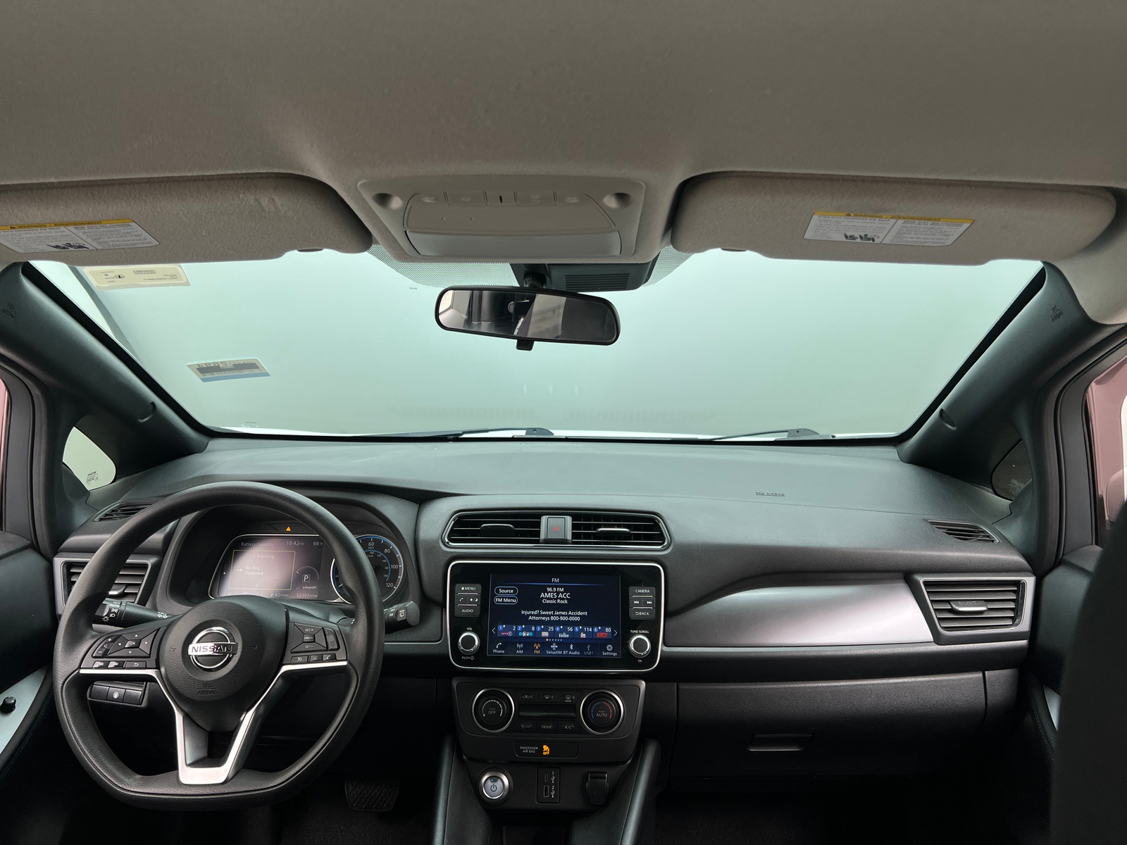 Thumbnail: 2022 Nissan Leaf - 3