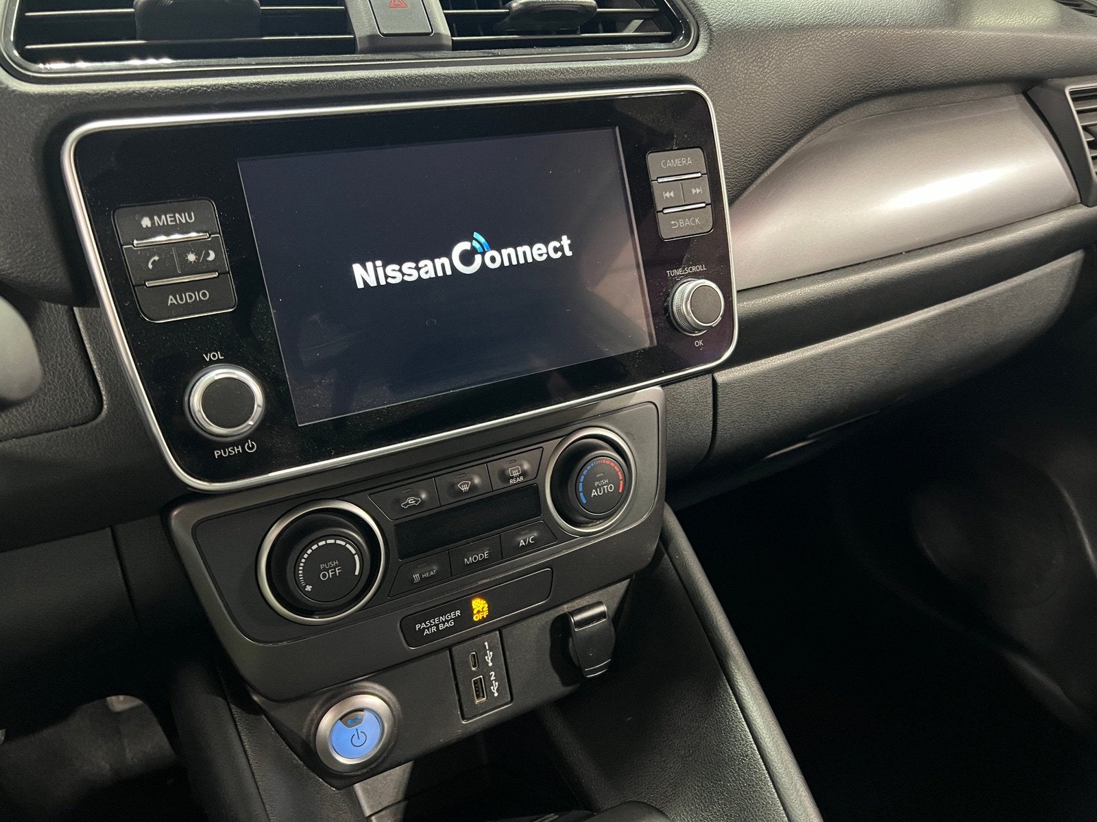 Thumbnail: 2022 Nissan Leaf - 4