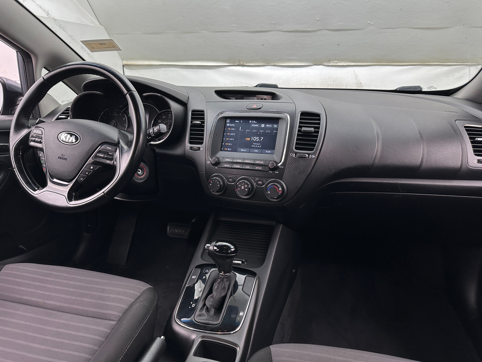 Thumbnail: 2017 Kia Forte - 3