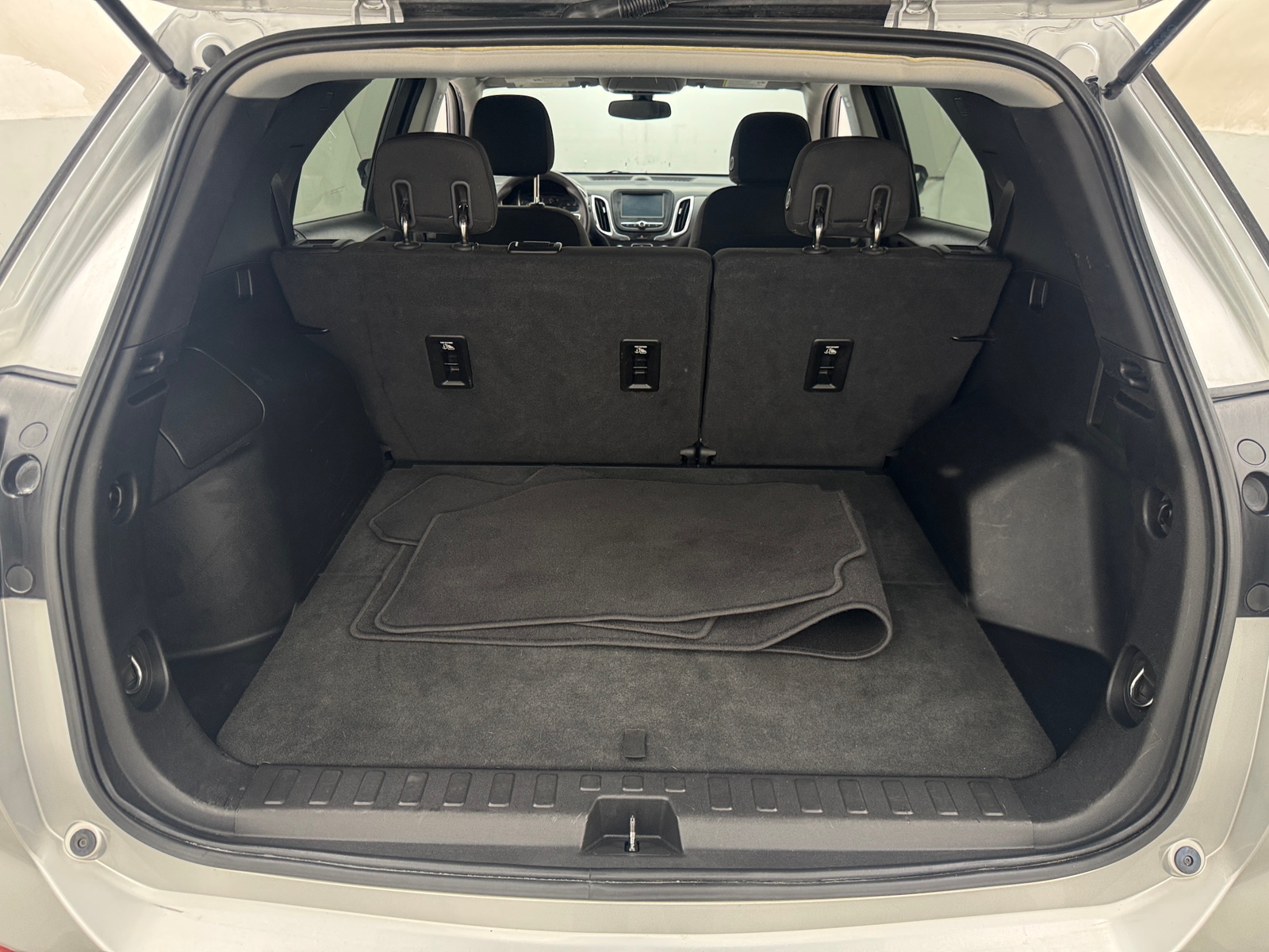 Thumbnail: 2018 Chevrolet Equinox - 7