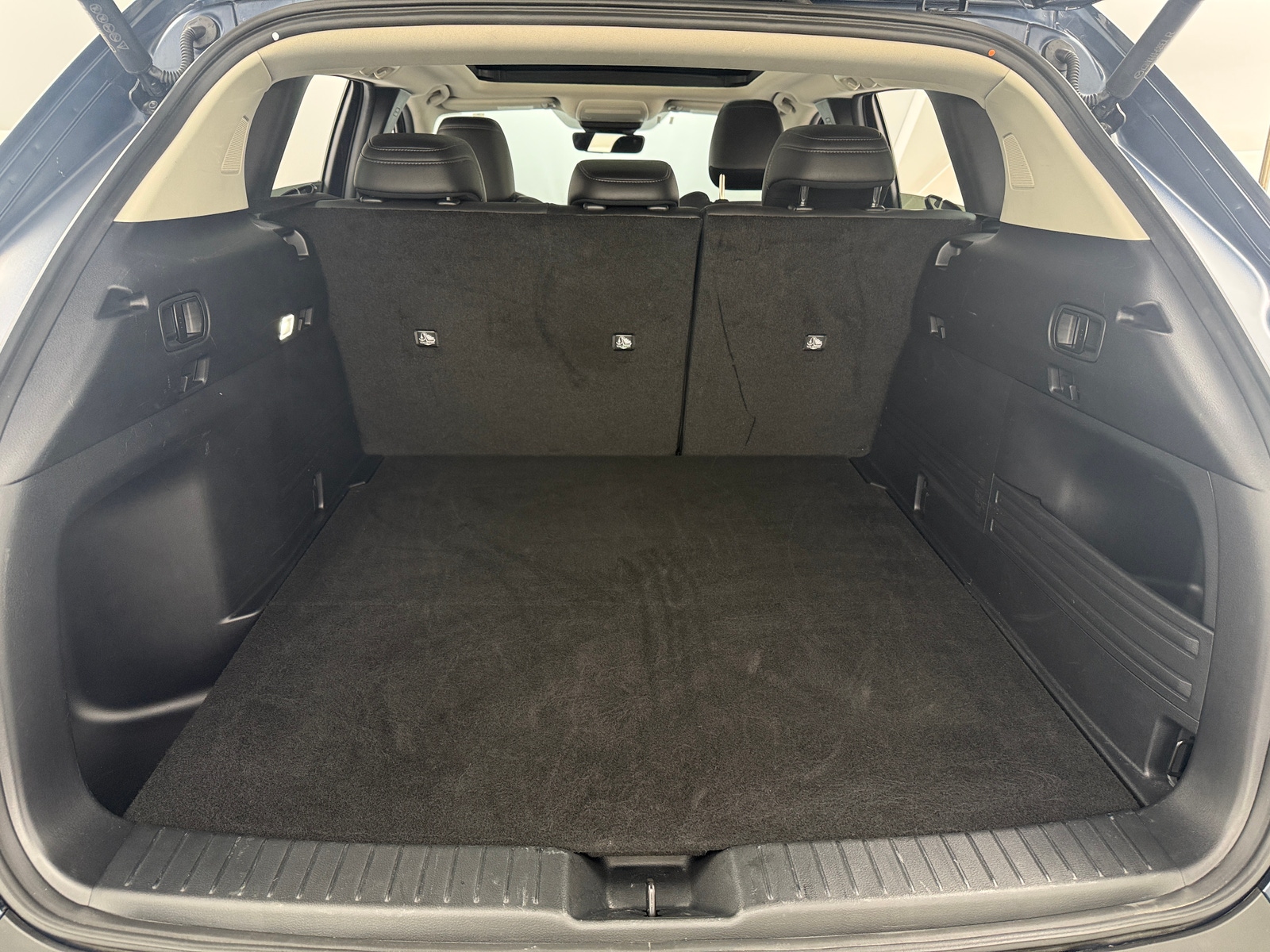 Thumbnail: 2025 Mazda CX-50 - 6