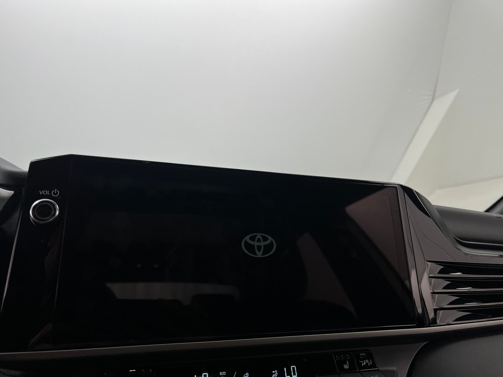 Thumbnail: 2025 Toyota Camry - 3