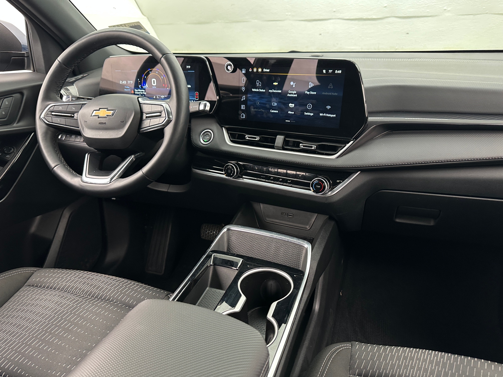 Thumbnail: 2025 Chevrolet Equinox - 3