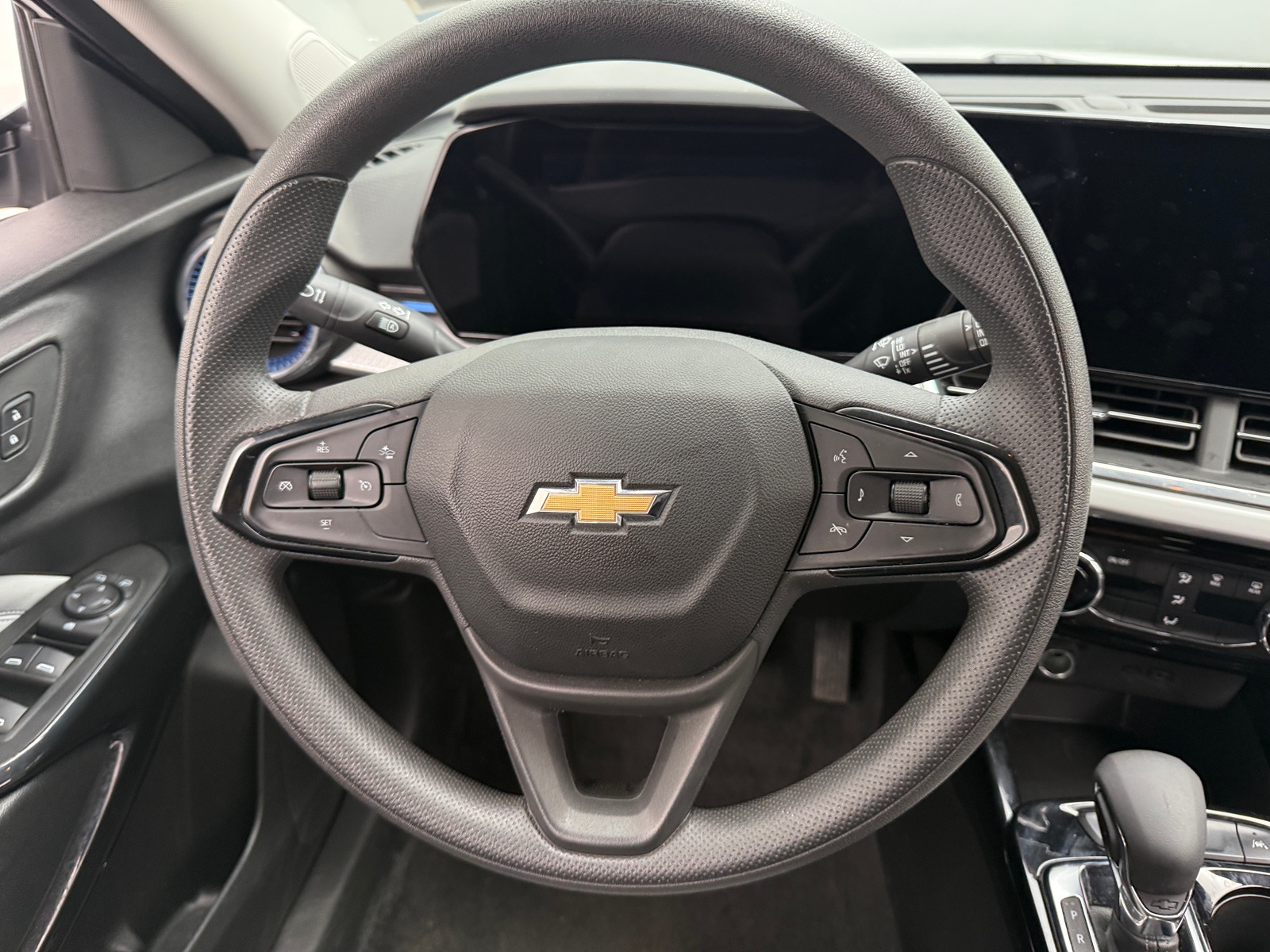 Thumbnail: 2025 Chevrolet Trax - 5