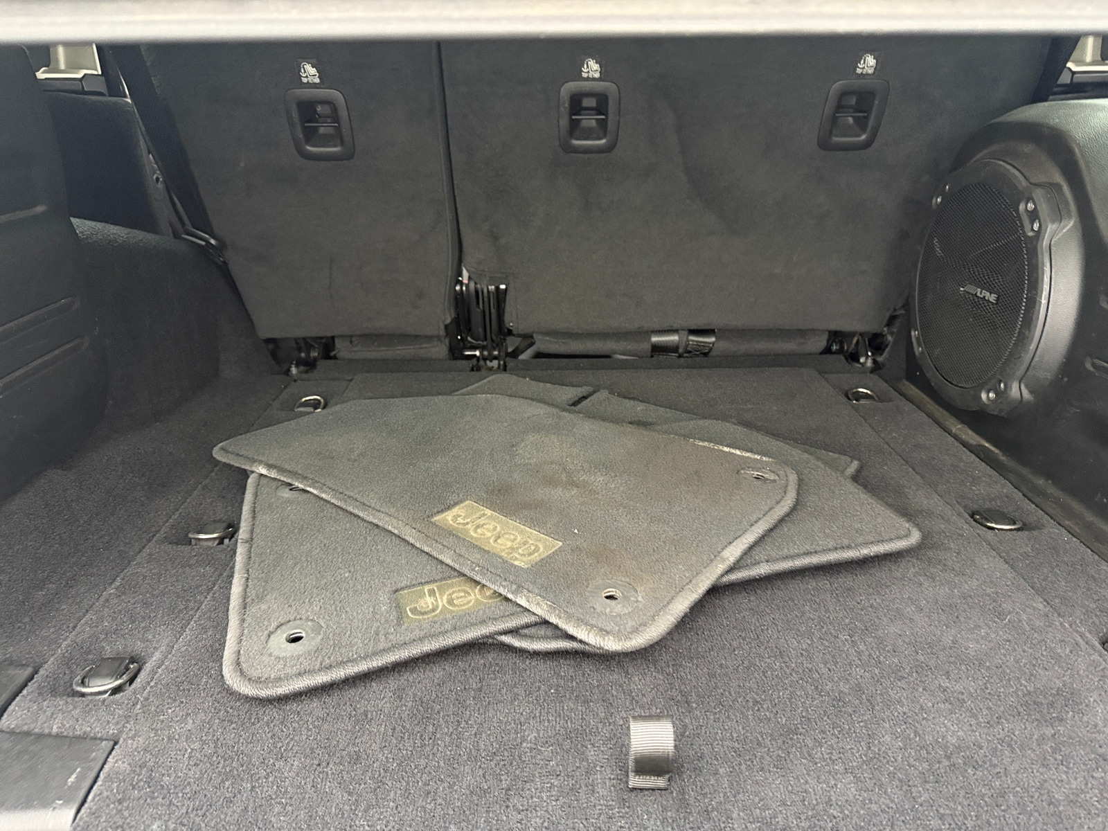 Thumbnail: 2021 Jeep Wrangler - 7