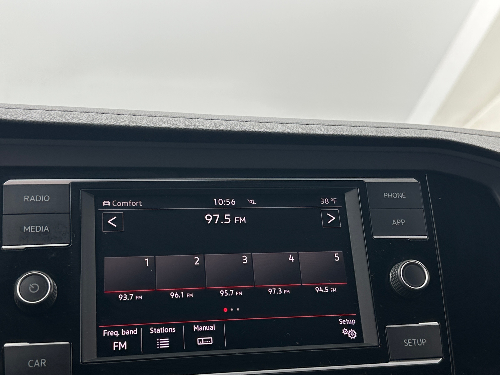 Thumbnail: 2019 Volkswagen Jetta - 4