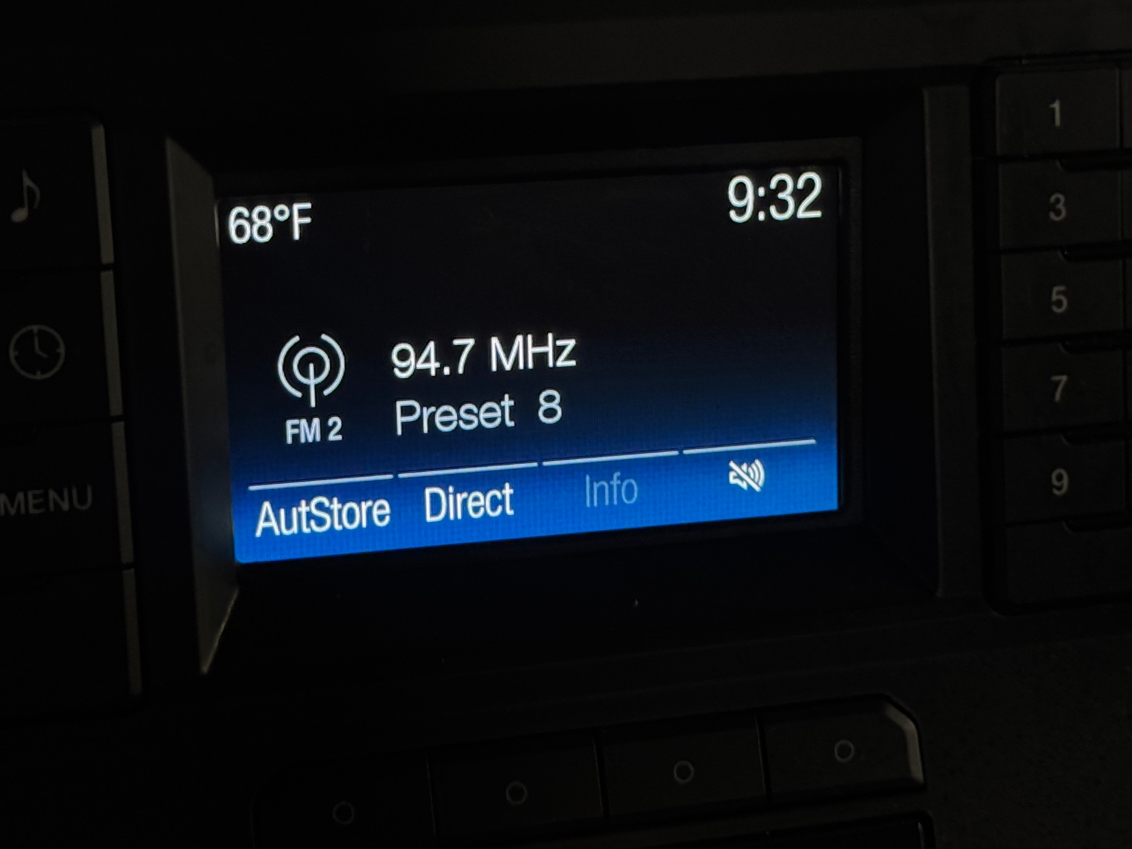 Thumbnail: 2019 Ford Econoline - 4