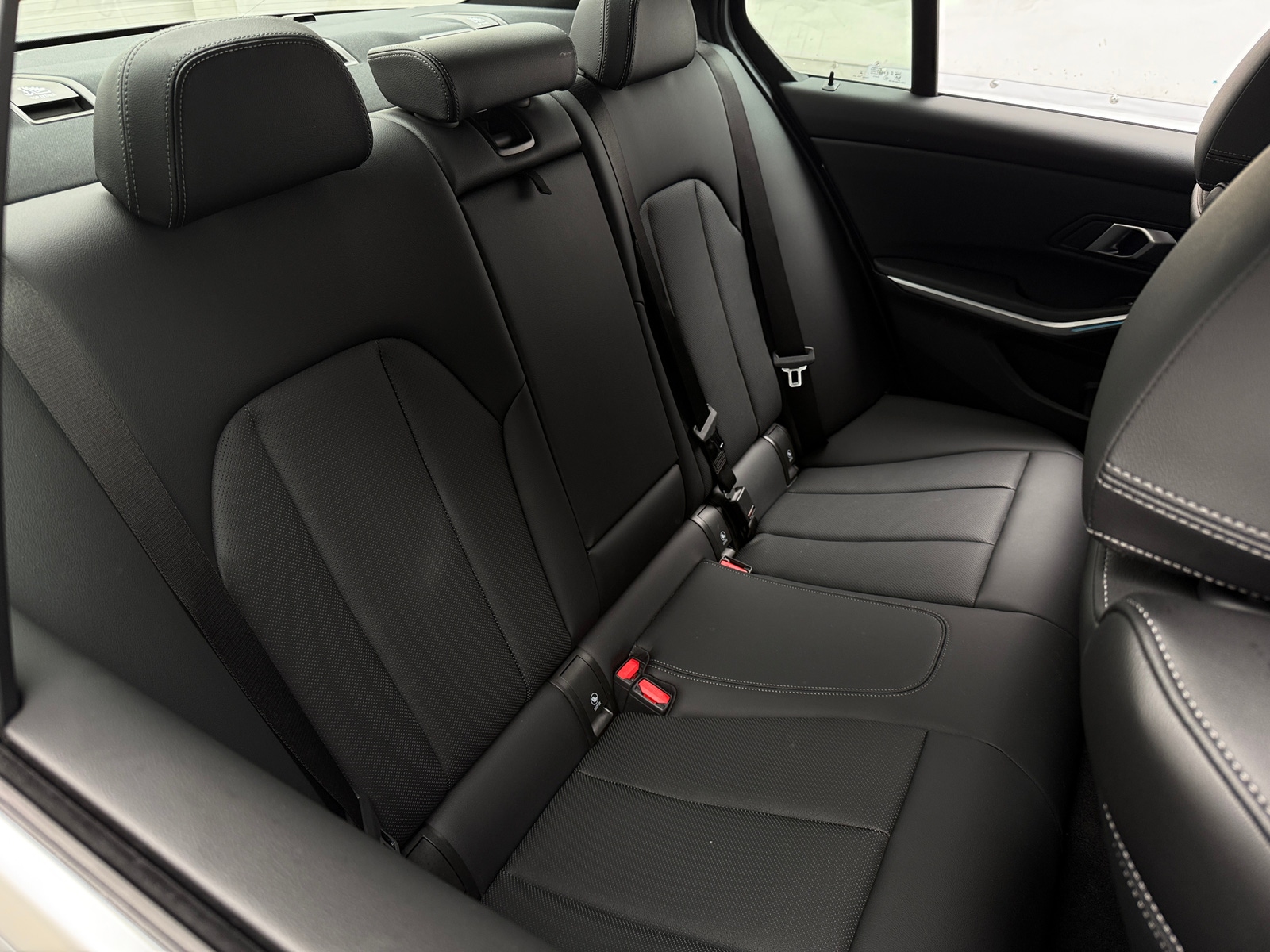 Thumbnail: 2025 BMW 3 Series - 5