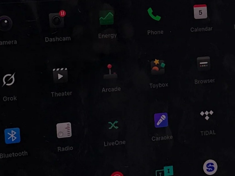 Thumbnail: 2023 Tesla Model 3 - 3