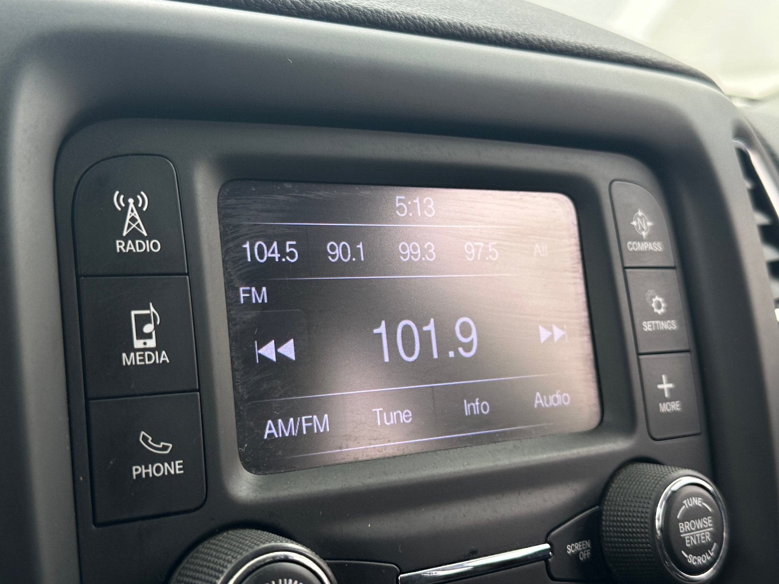 Thumbnail: 2017 Jeep Compass - 4