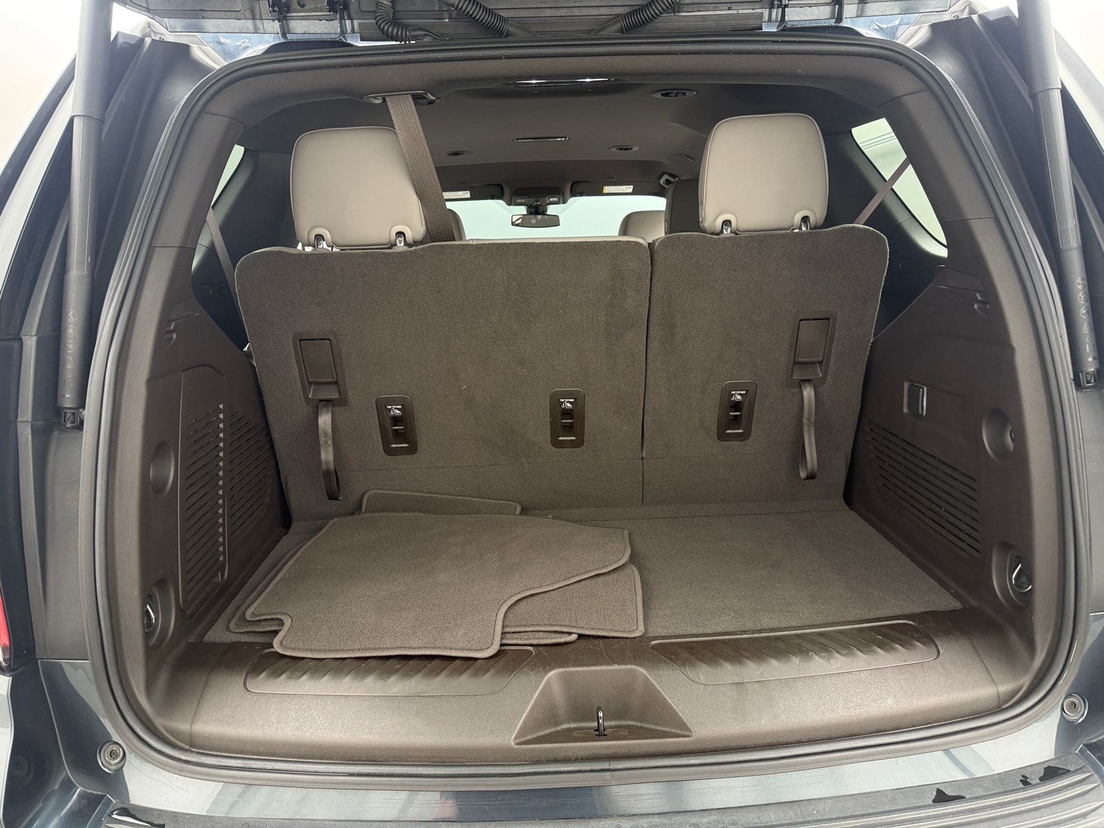 Thumbnail: 2021 Chevrolet Tahoe - 6