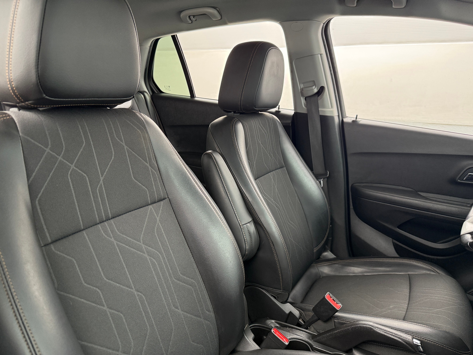 Thumbnail: 2019 Chevrolet Trax - 2