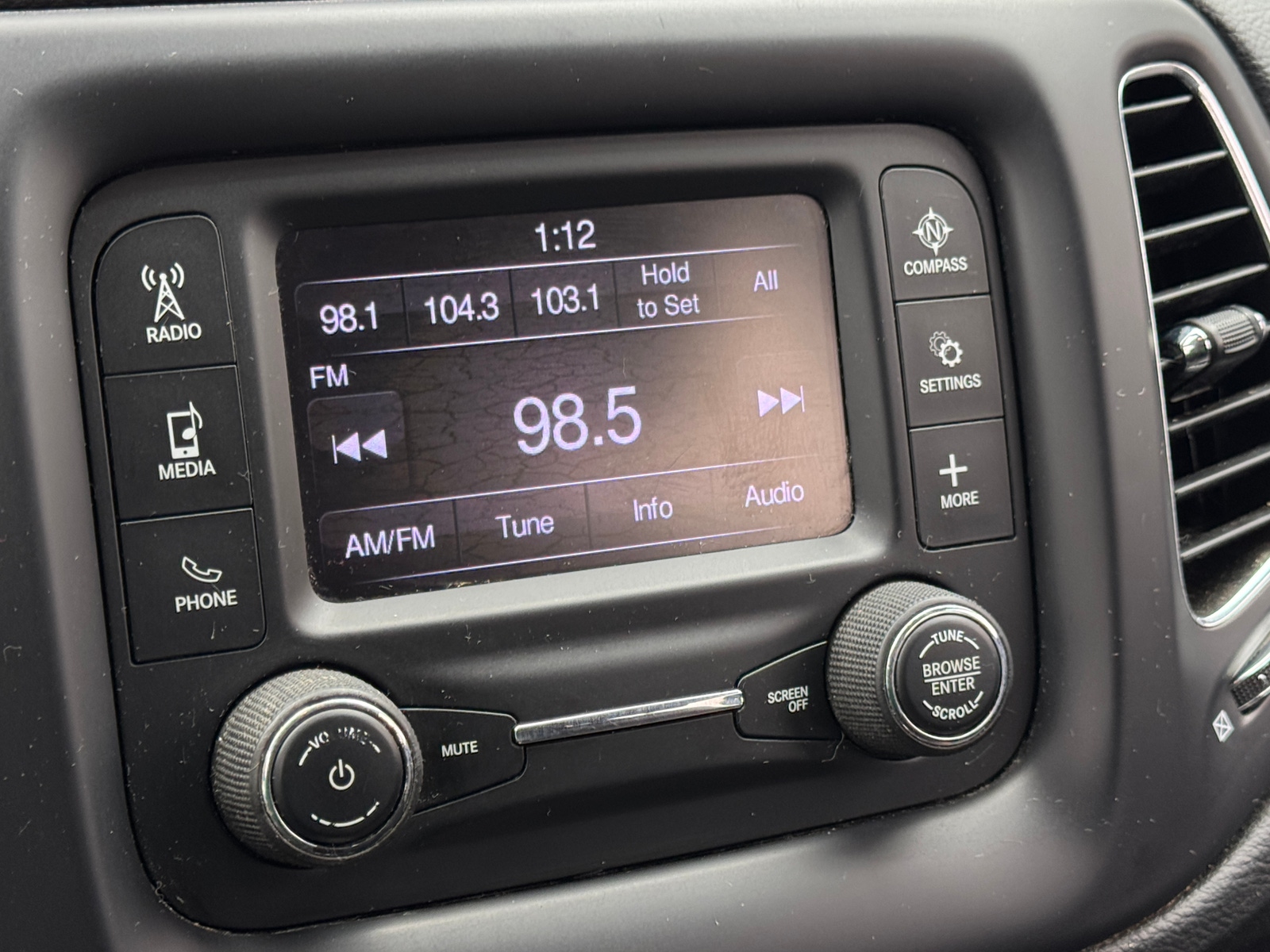 Thumbnail: 2018 Jeep Compass - 4