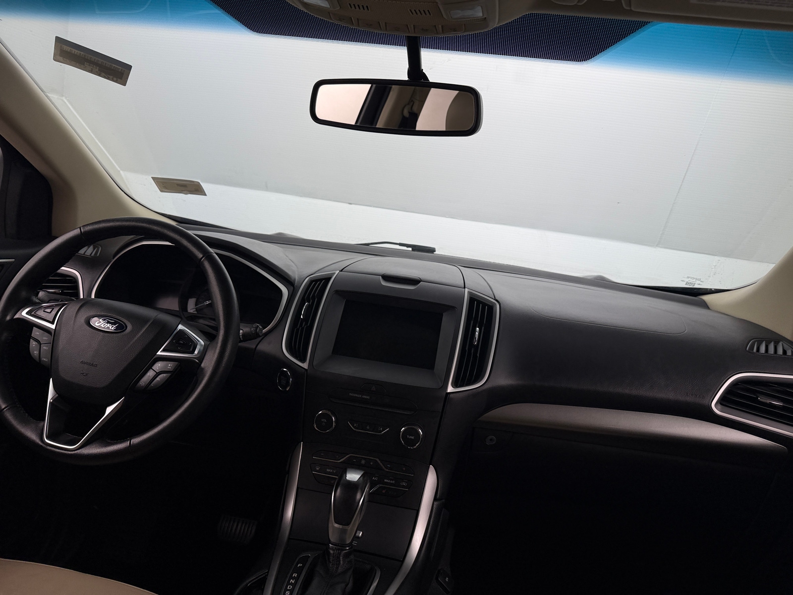 Thumbnail: 2017 Ford Edge - 2