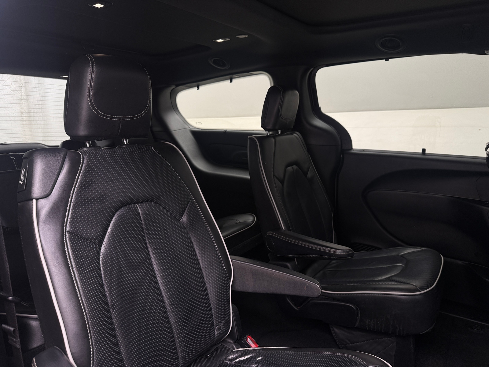 Thumbnail: 2019 Chrysler Pacifica - 5