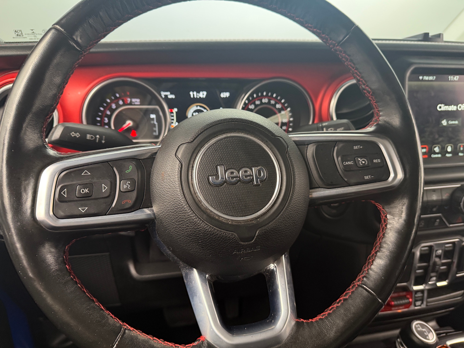 Thumbnail: 2021 Jeep Gladiator - 4