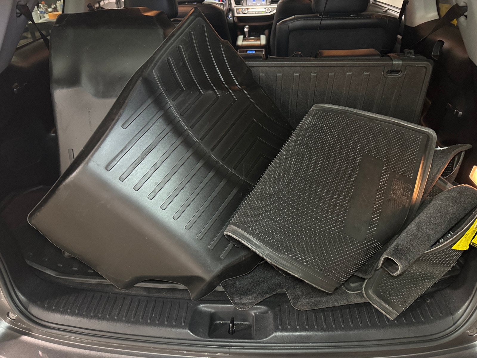 Thumbnail: 2019 Toyota Highlander - 6