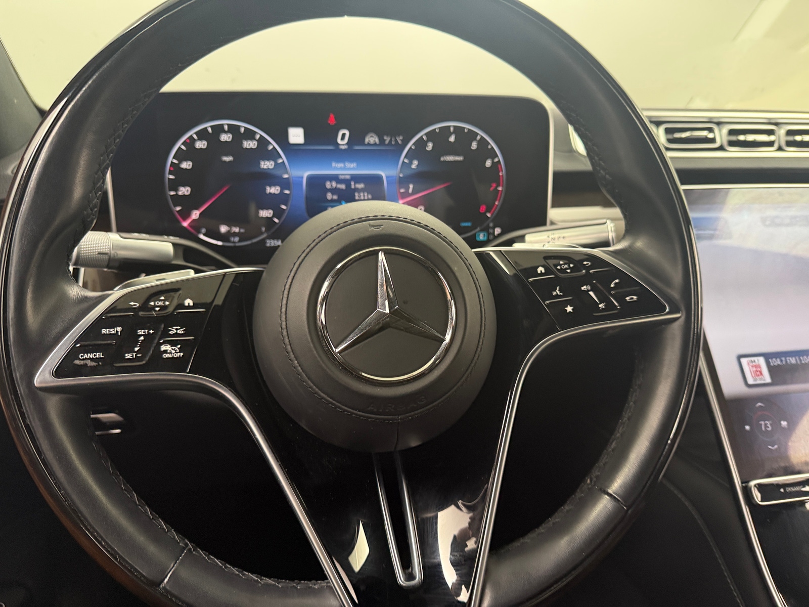 Thumbnail: 2021 Mercedes-Benz S-Class - 4