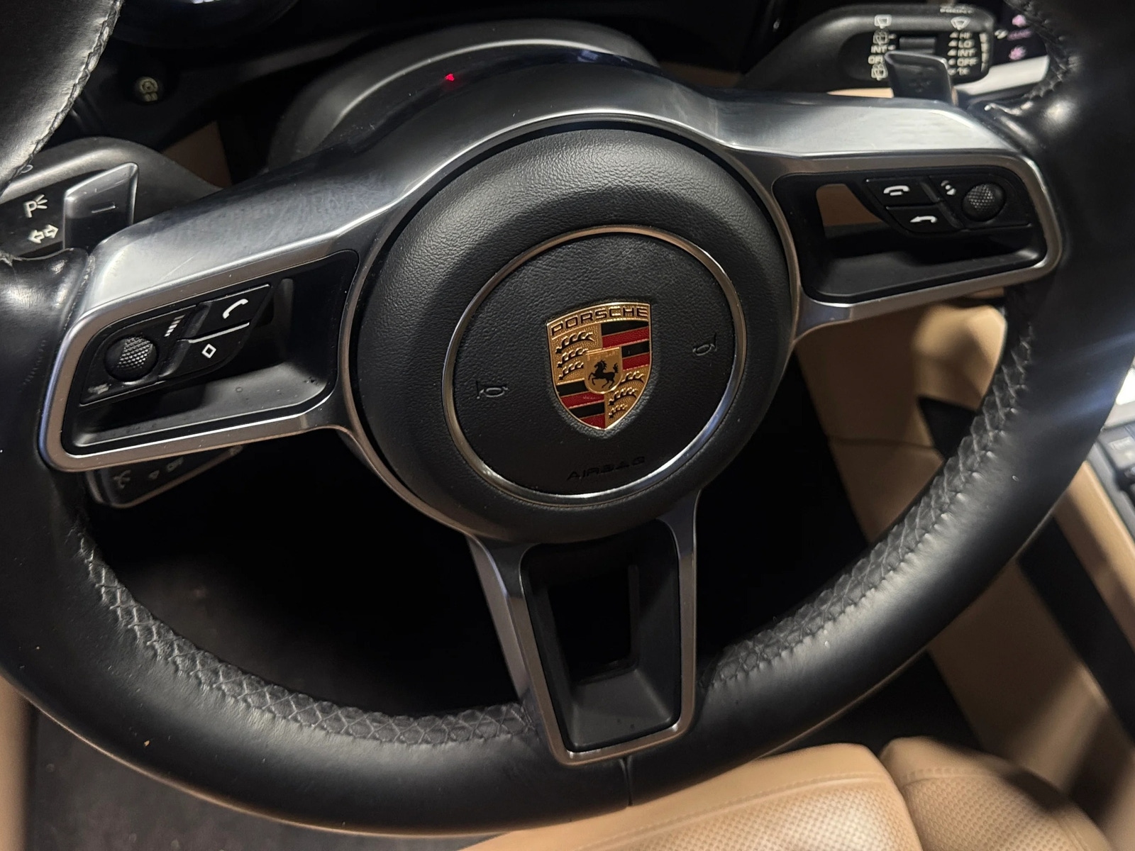 Thumbnail: 2019 Porsche Macan - 4