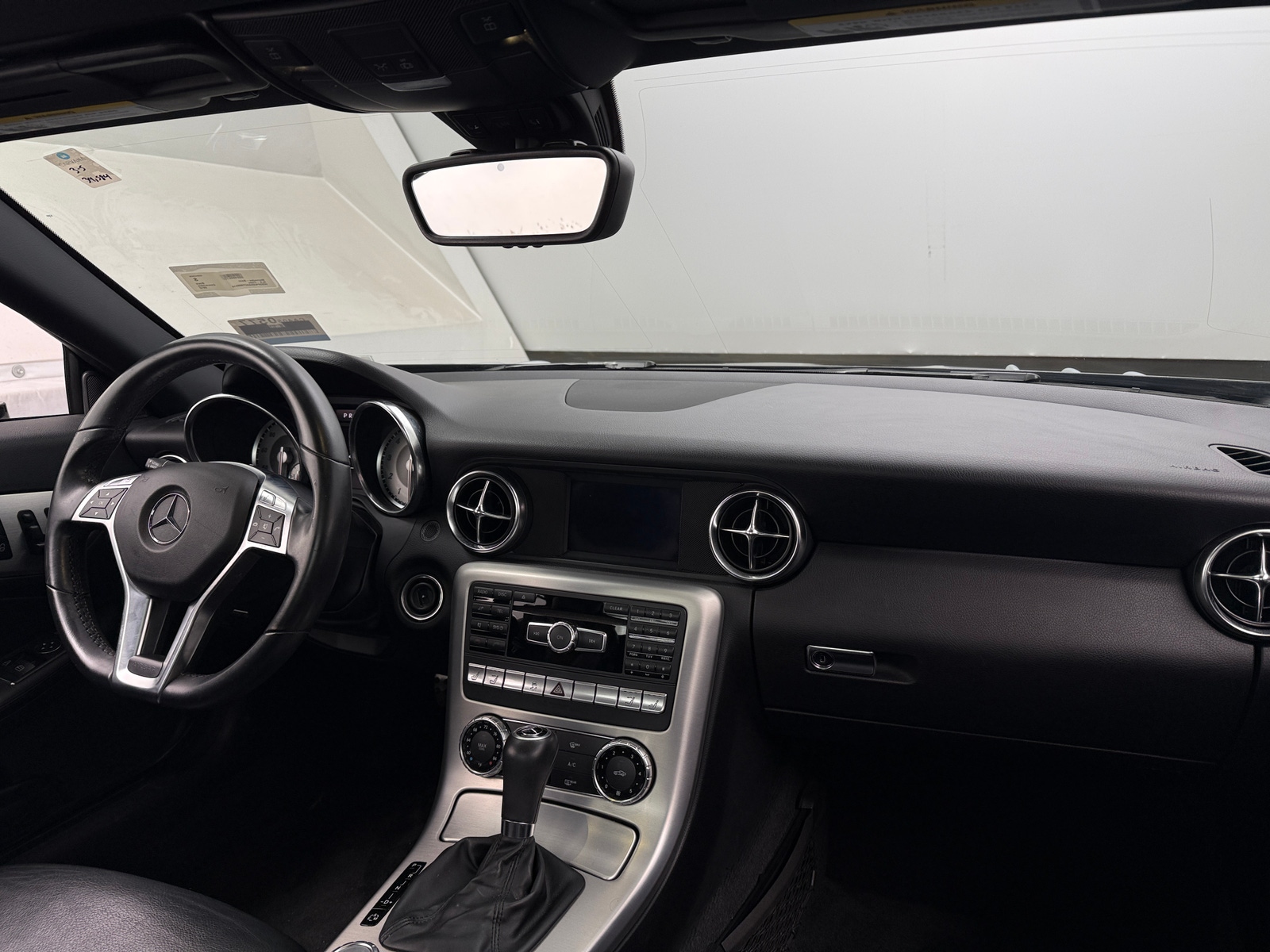 Thumbnail: 2012 Mercedes-Benz SLK - 3