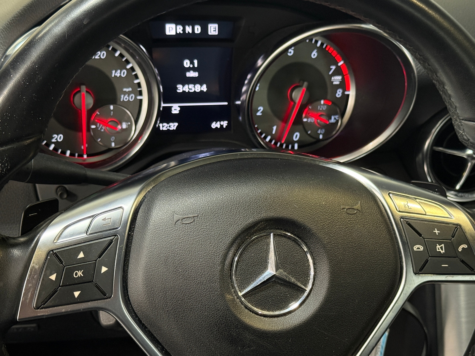 Thumbnail: 2012 Mercedes-Benz SLK - 5