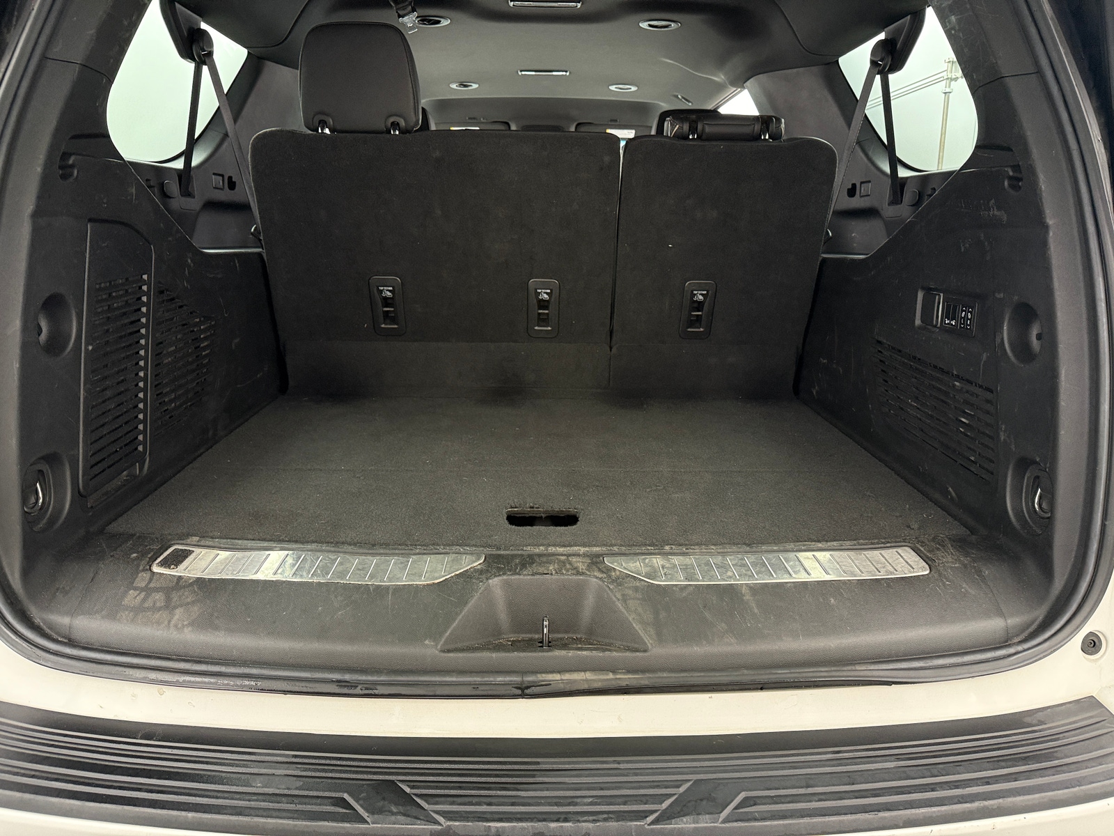 Thumbnail: 2023 Chevrolet Suburban - 6