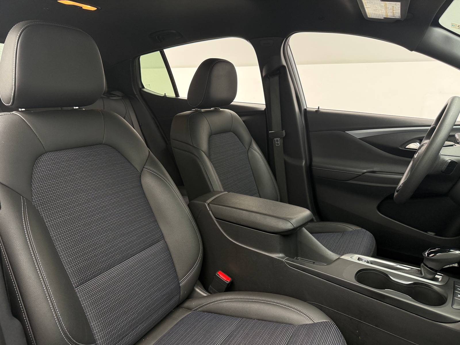 Thumbnail: 2025 Buick Envista - 2