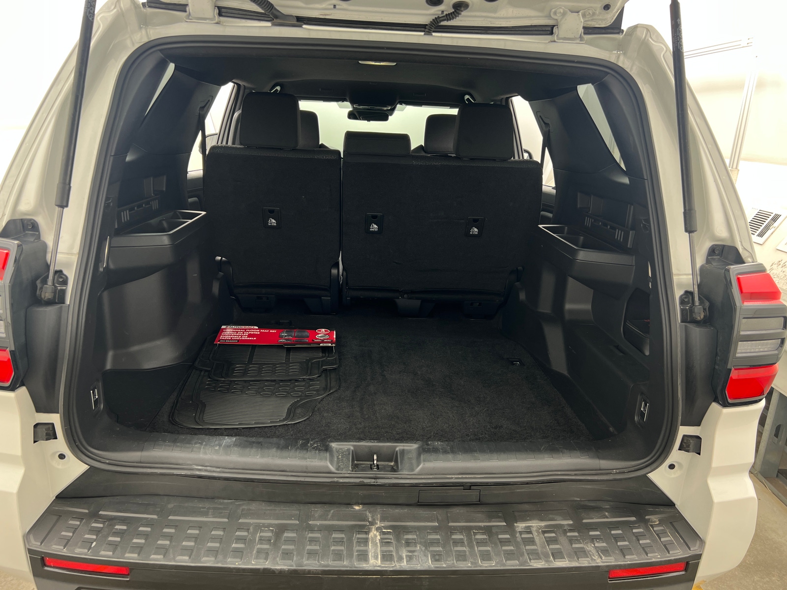 Thumbnail: 2025 Toyota 4Runner - 7