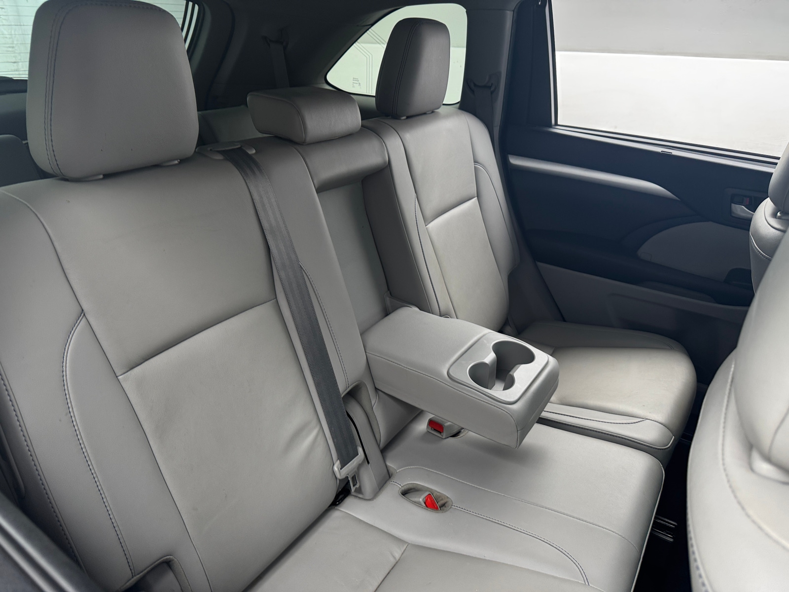 Thumbnail: 2019 Toyota Highlander - 5