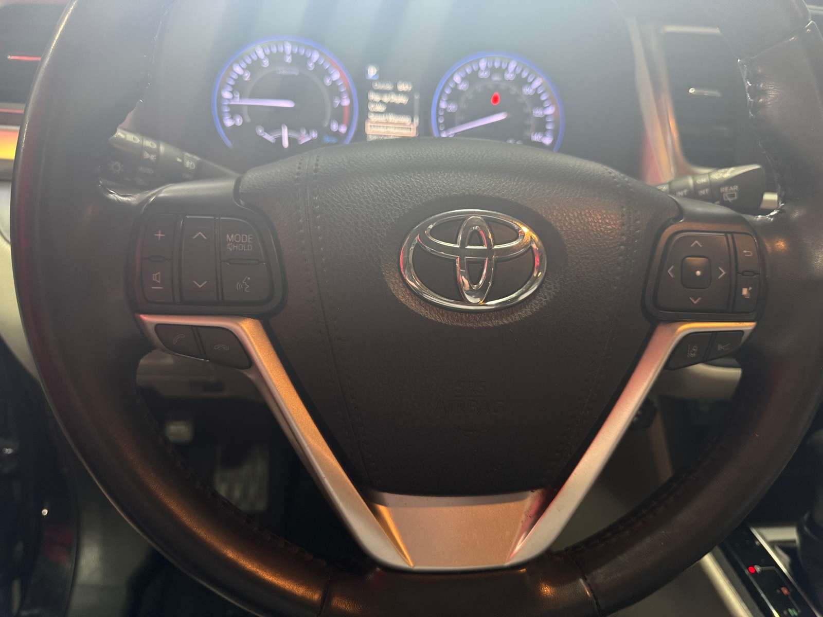 Thumbnail: 2019 Toyota Highlander - 4