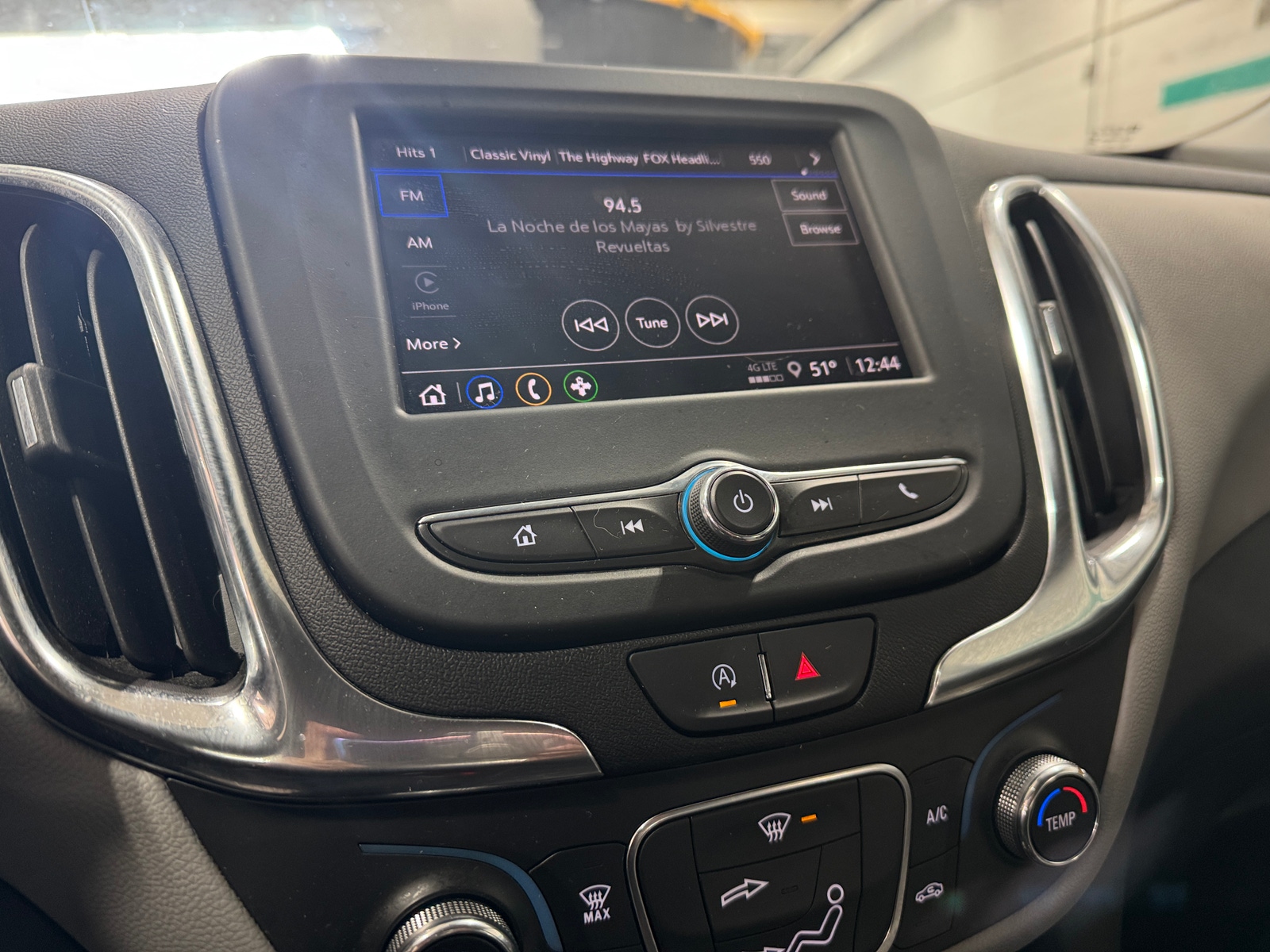 Thumbnail: 2024 Chevrolet Equinox - 4