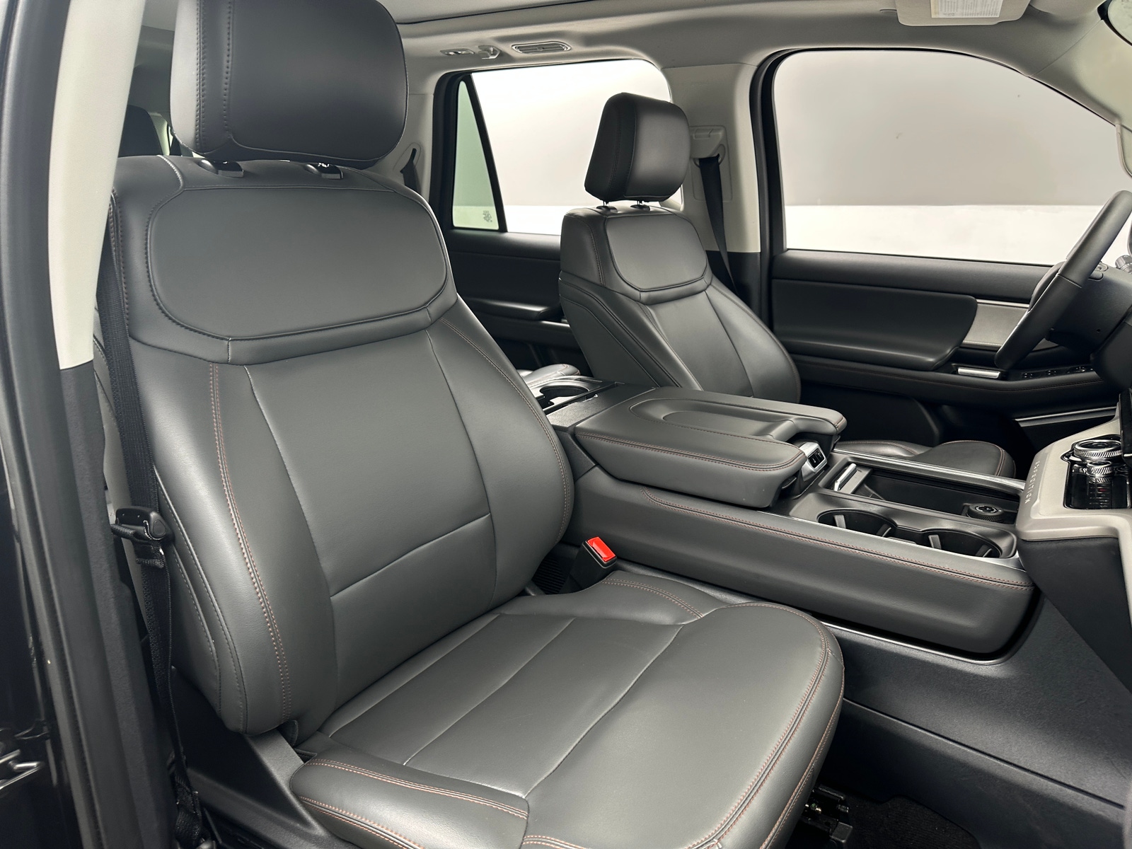 Thumbnail: 2025 Ford Expedition MAX - 2