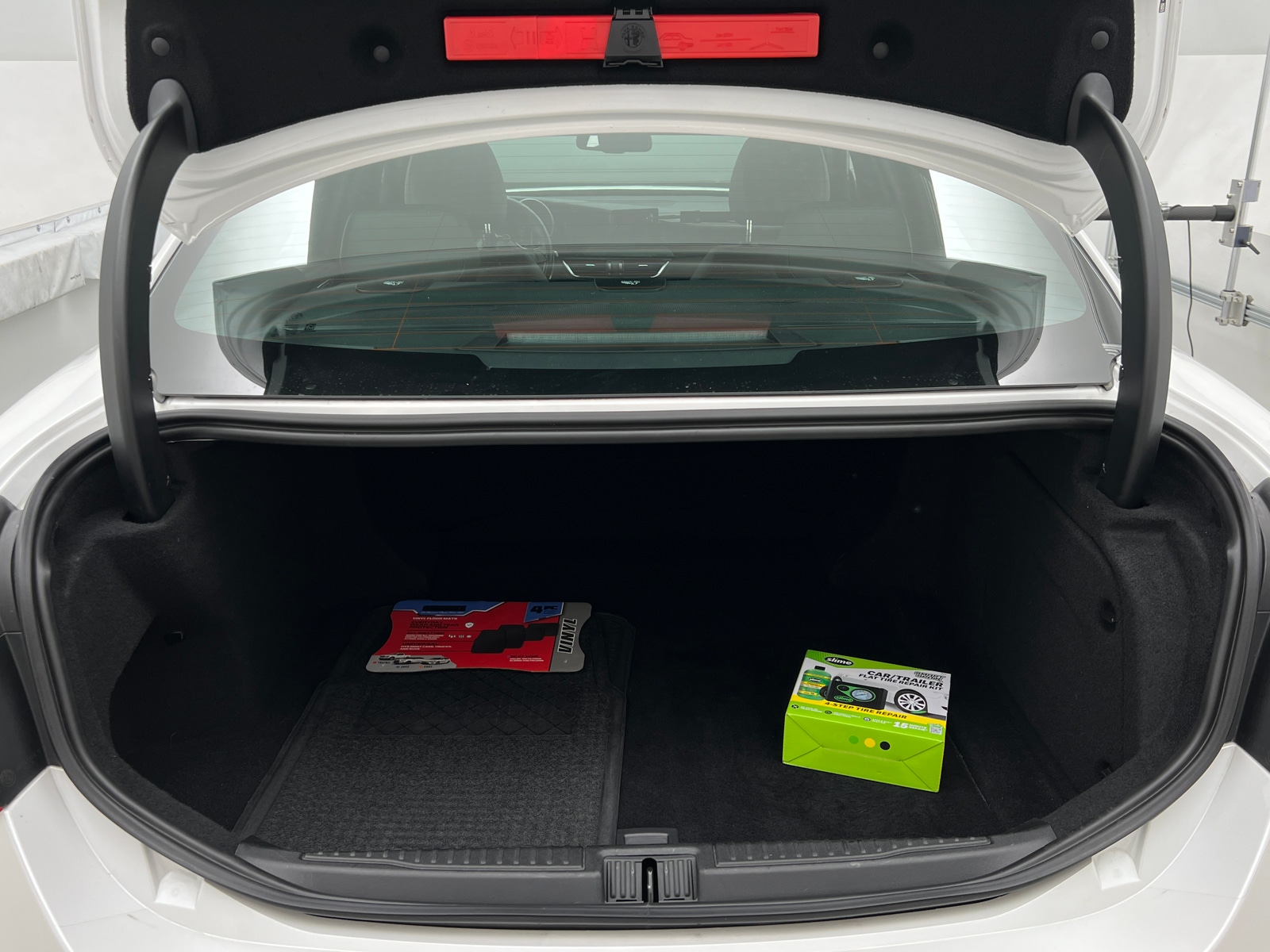 Thumbnail: 2018 Alfa Romeo Giulia - 6