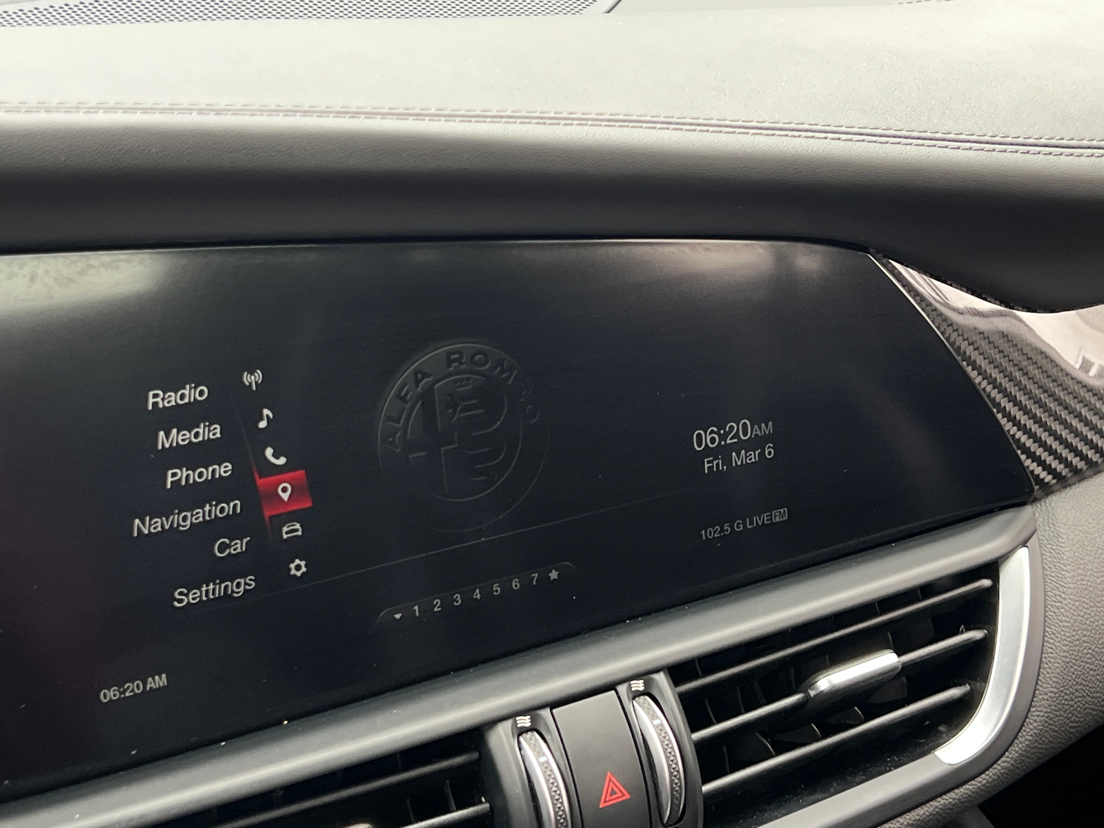 Thumbnail: 2018 Alfa Romeo Giulia - 3