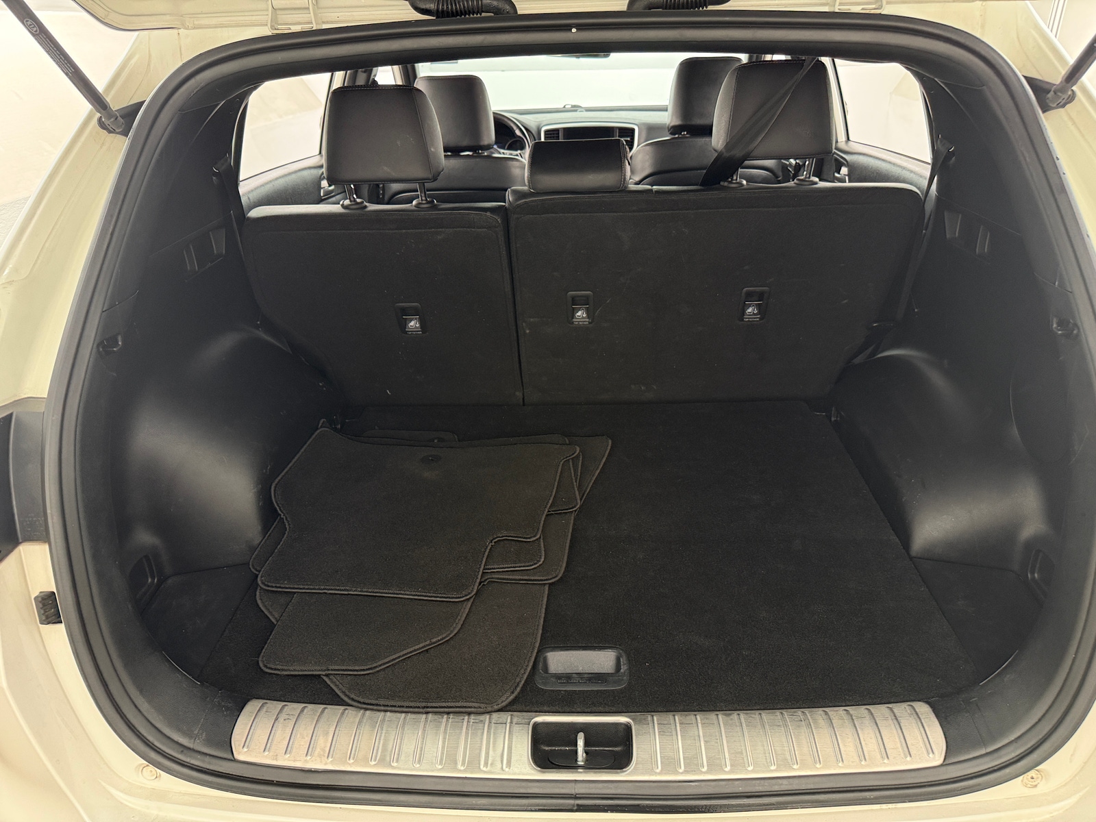 Thumbnail: 2022 Kia Sportage - 6