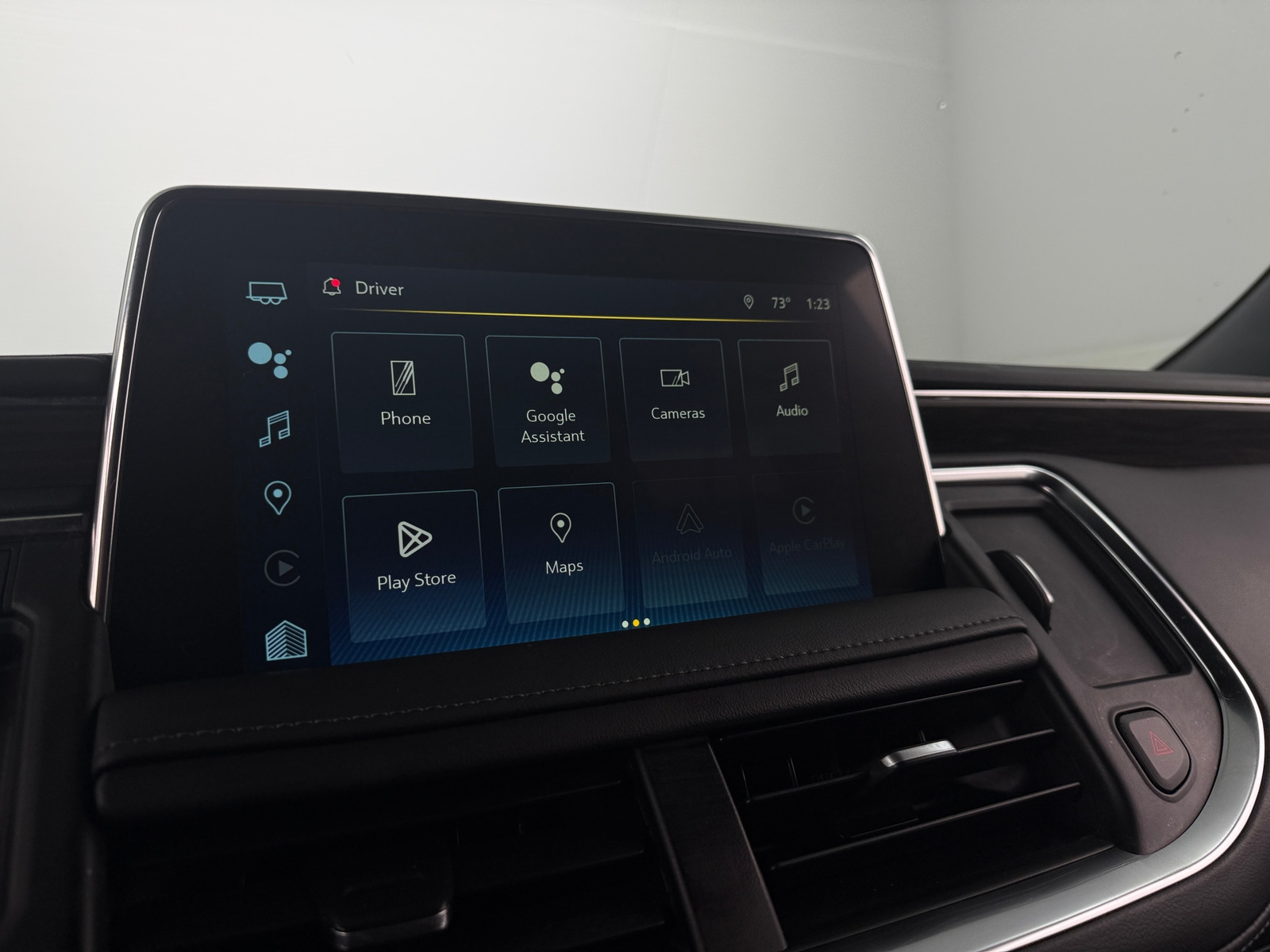 Thumbnail: 2022 Chevrolet Suburban - 3