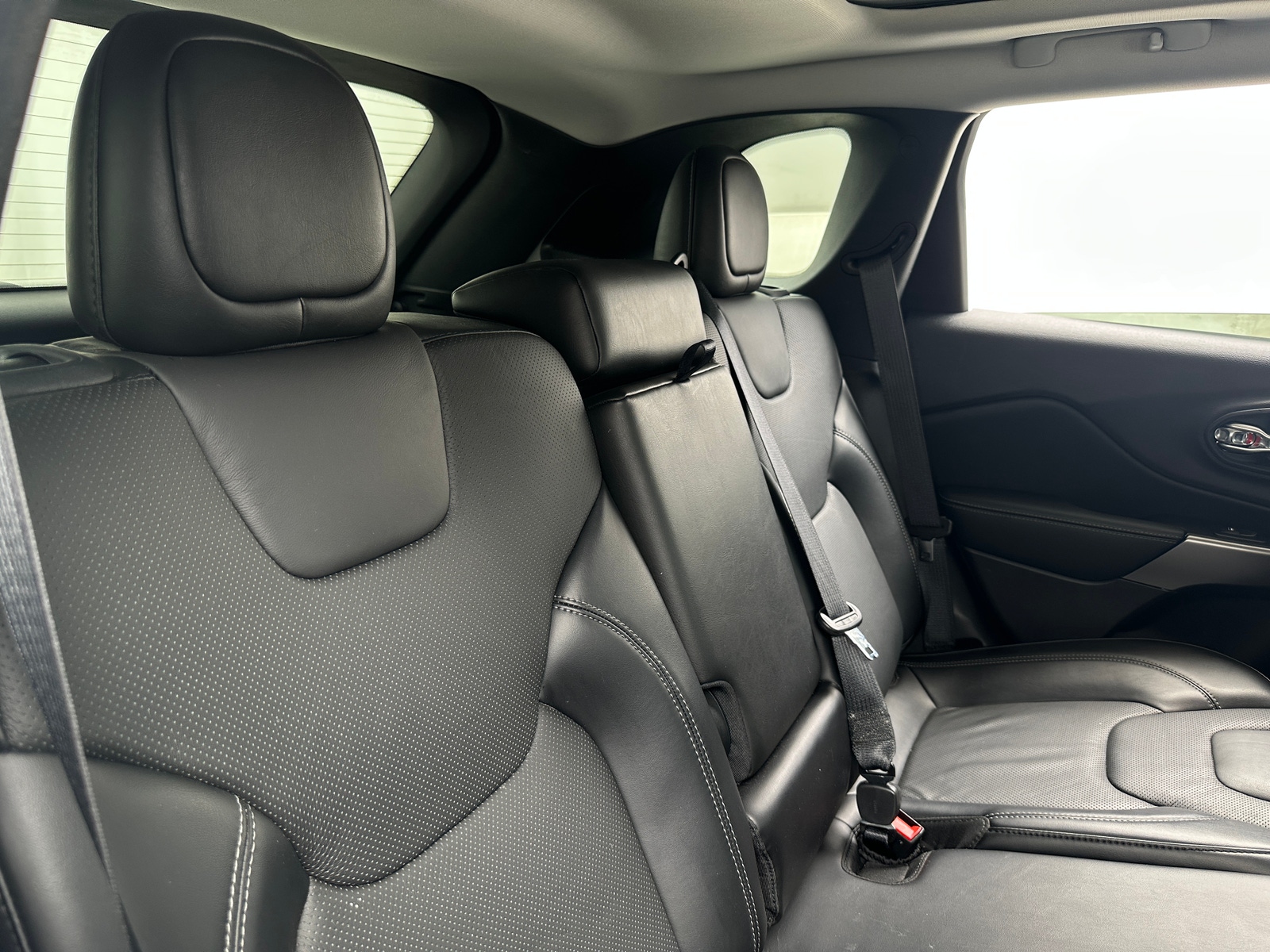 Thumbnail: 2021 Jeep Cherokee - 5