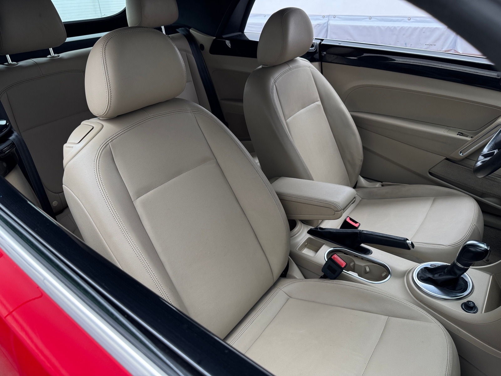 Thumbnail: 2013 Volkswagen Beetle - 2