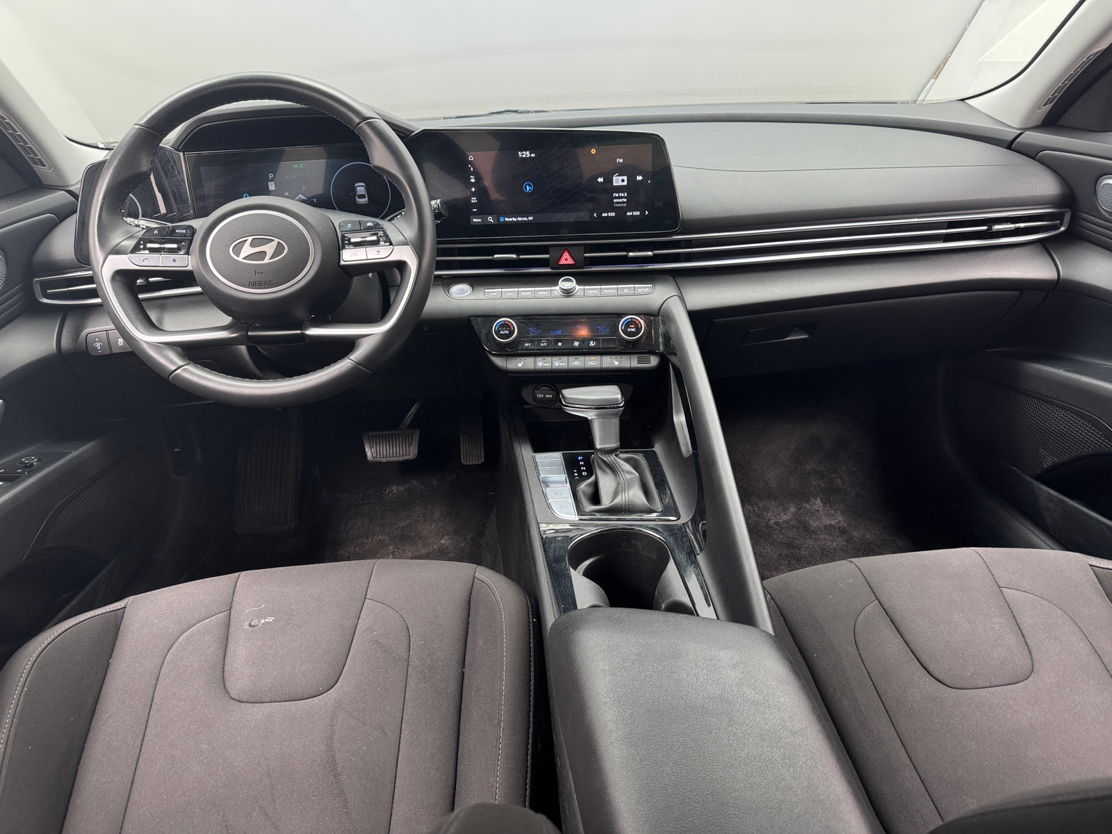 Thumbnail: 2025 Hyundai Elantra - 3