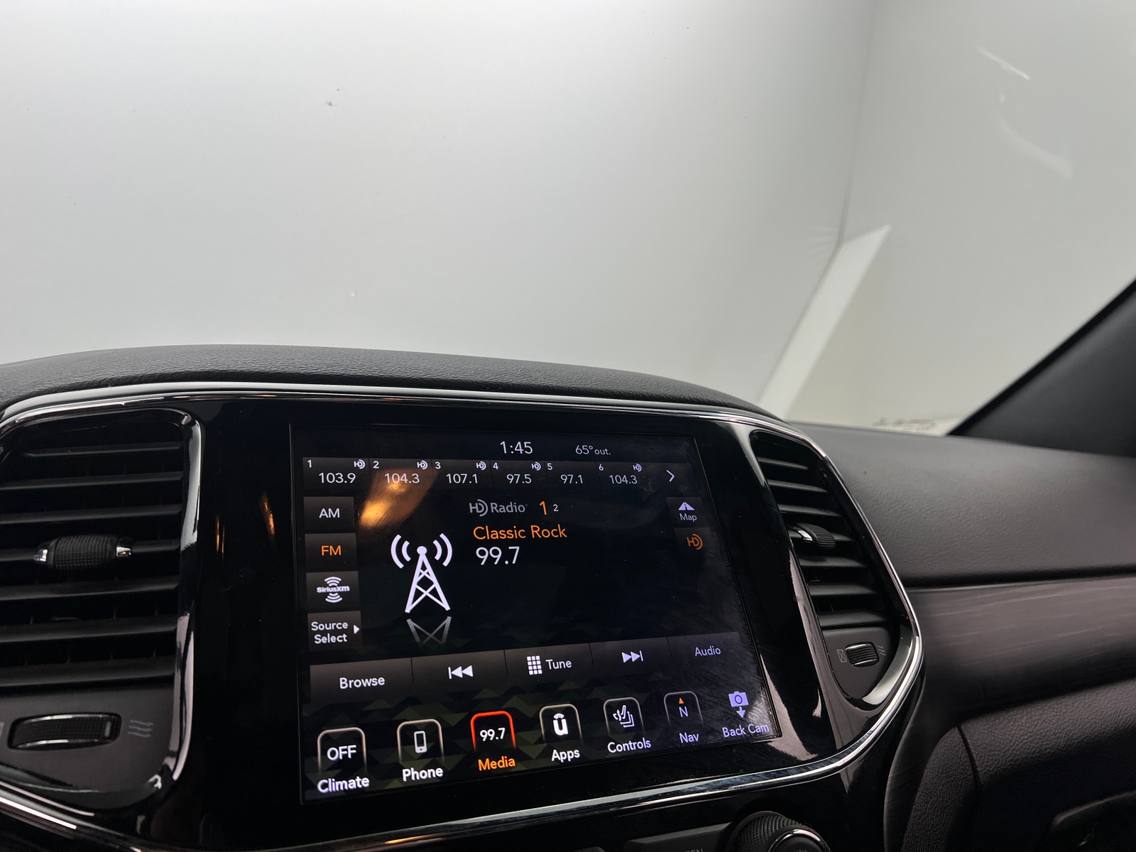 Thumbnail: 2019 Jeep Grand Cherokee - 4