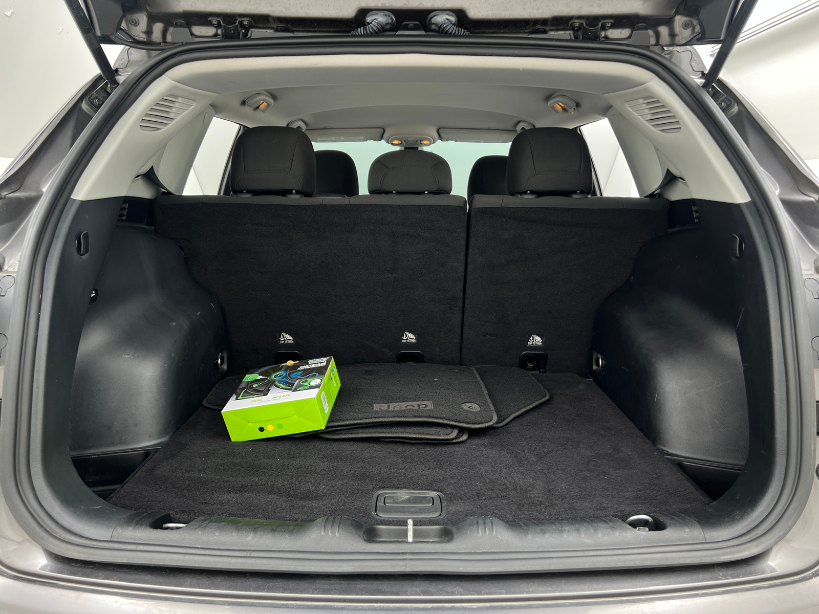 Thumbnail: 2018 Jeep Compass - 7