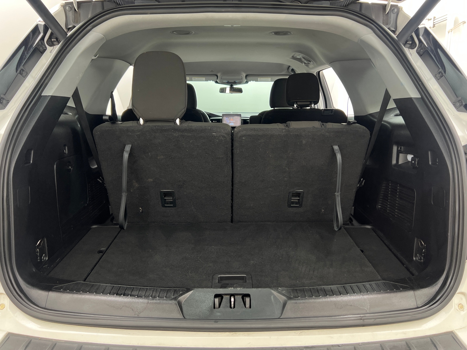 Thumbnail: 2021 Ford Explorer - 7