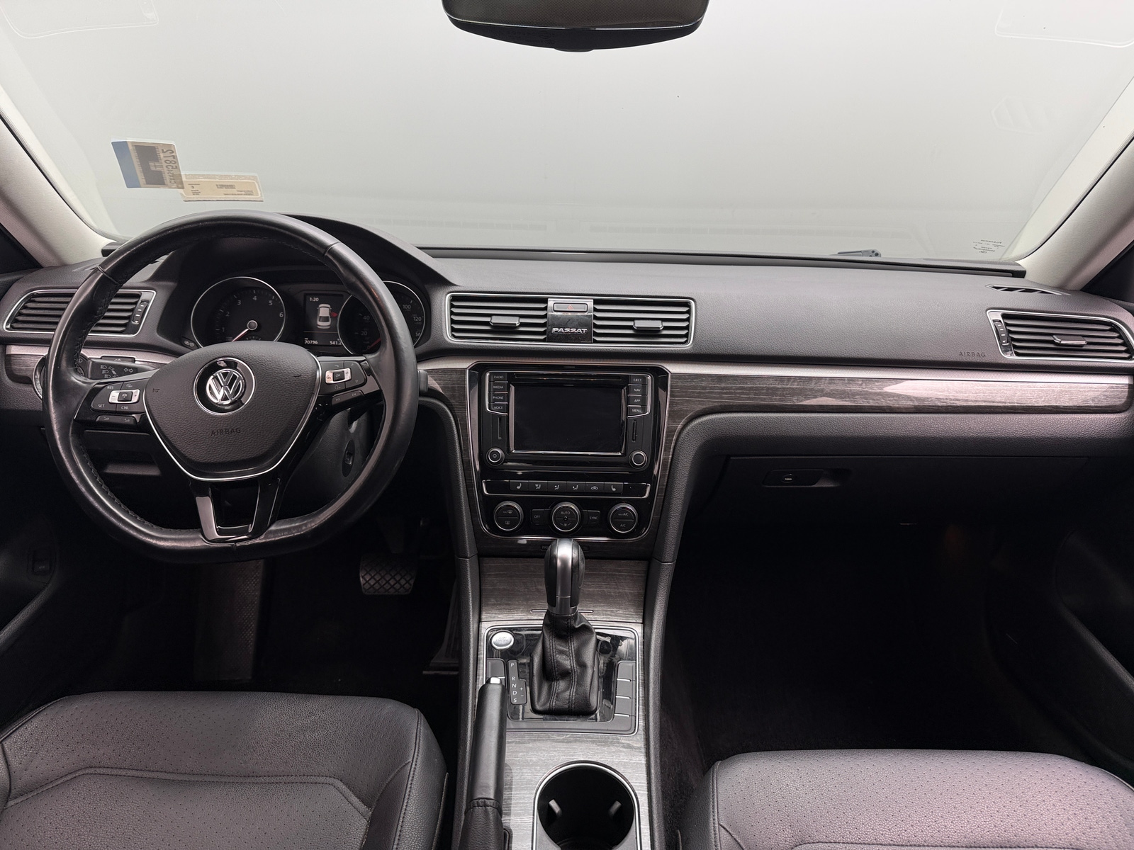 Thumbnail: 2018 Volkswagen Passat - 2