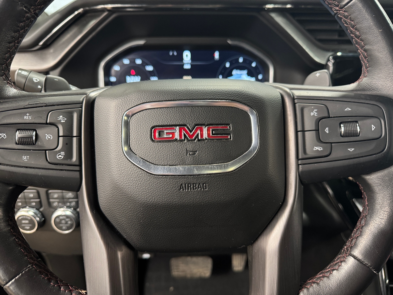 Thumbnail: 2023 GMC Sierra 1500 - 4