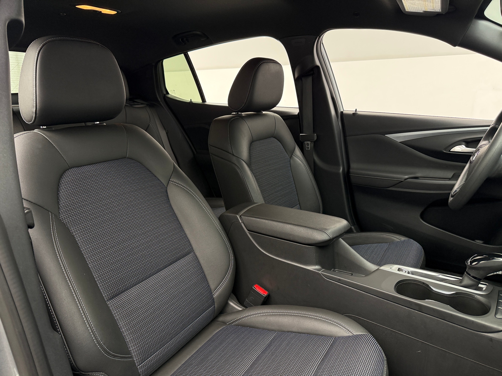 Thumbnail: 2025 Buick Envista - 2