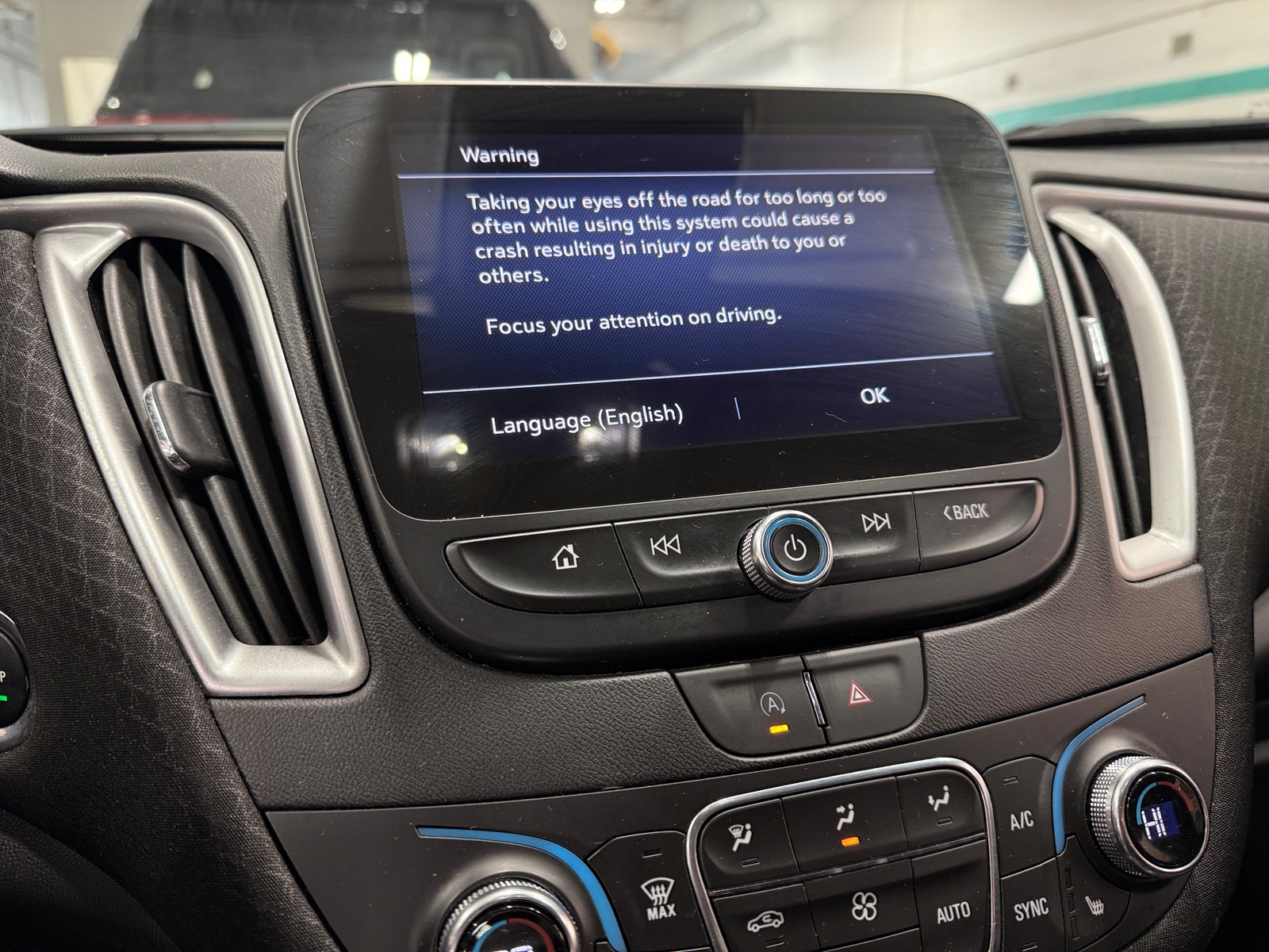 Thumbnail: 2024 Chevrolet Malibu - 4